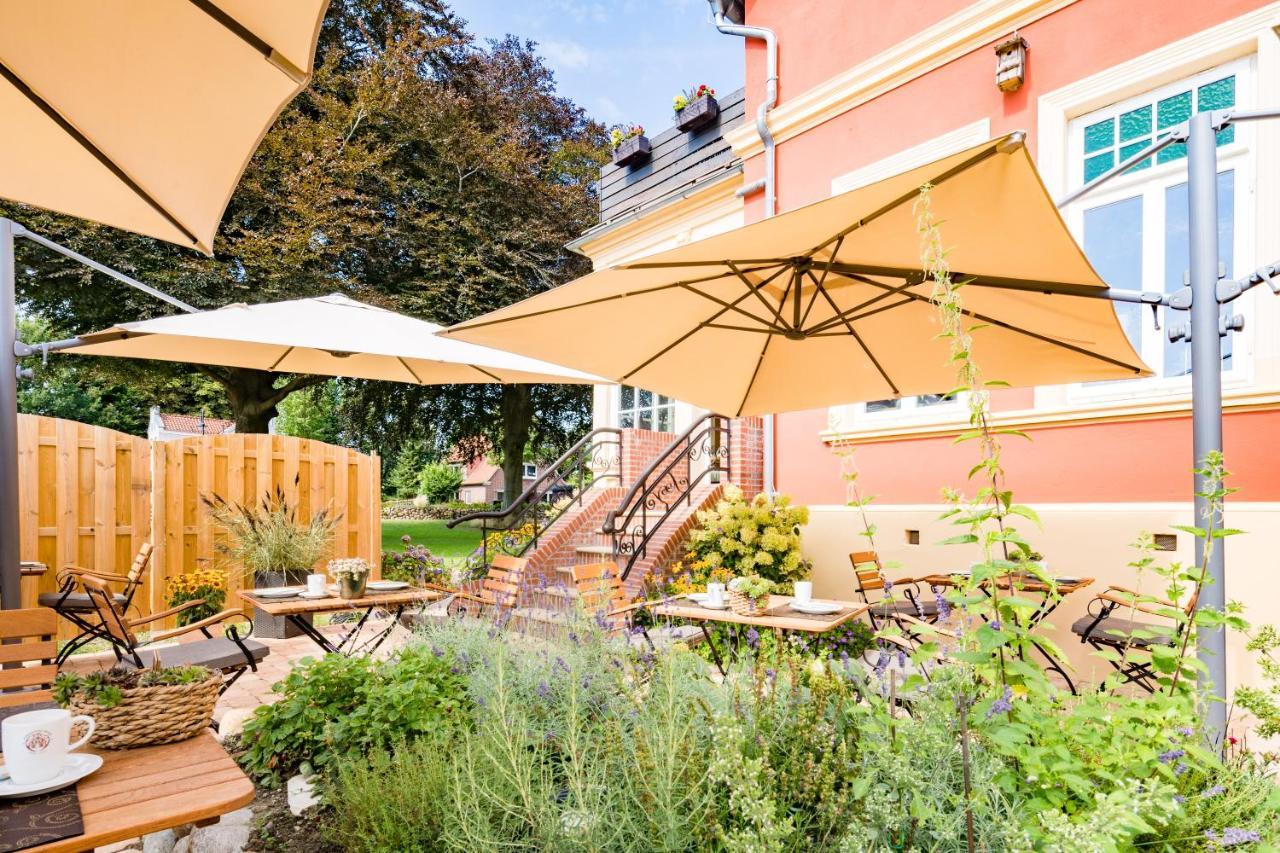 Parkhotel Jever Exterior foto